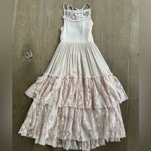 CATRIN DRESS IN SHELL size 4
